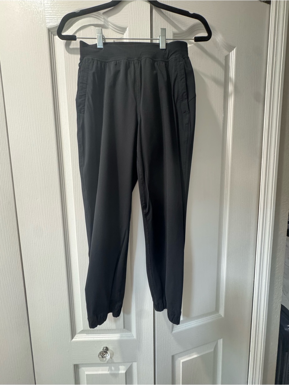 Lululemon size 4